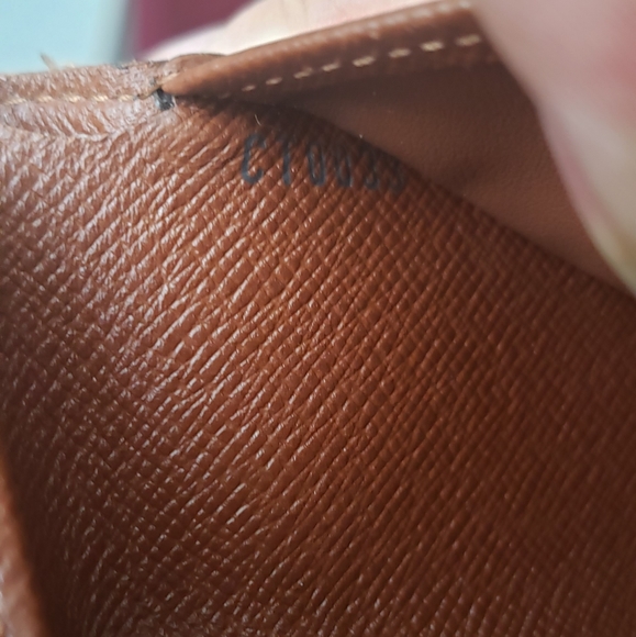 Louis Vuitton Monogram Marco Bifold Wallet - Picture 16 of 17